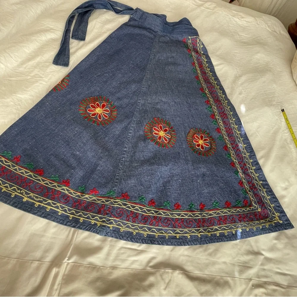 VINTAGE Embroidered Blue Denim Wrap  Boho Maxi Skirt‎ - Picture 11 of 16